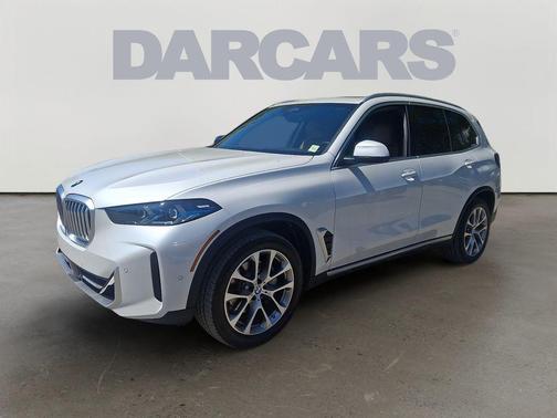 White Metallic 2026 BMW X5 xDrive40i