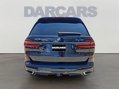 Carbon Black Metallic 2024 BMW X7 xDrive40i