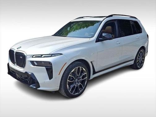 2025 BMW X7 M60i