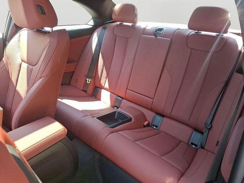 2025 BMW 230 i xDrive