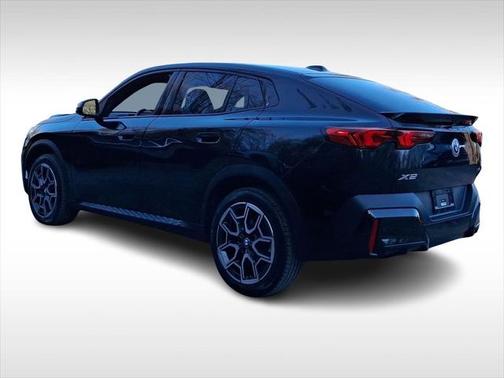 2025 BMW X2 xDrive28i