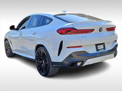 2022 BMW X6 xDrive40i