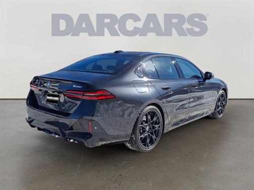 2025 BMW 530 xDrive