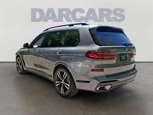 Skyscraper Grey Metallic 2024 BMW X7 xDrive40i