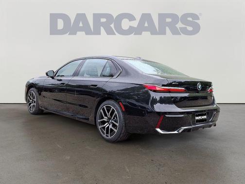 2025 BMW 740 i xDrive
