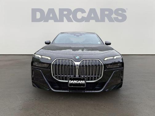 2025 BMW 740 i xDrive