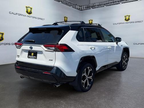 Wind Chill Pearl w/Midnight Black Metallic Roof 2023 Toyota RAV4 Prime XSE