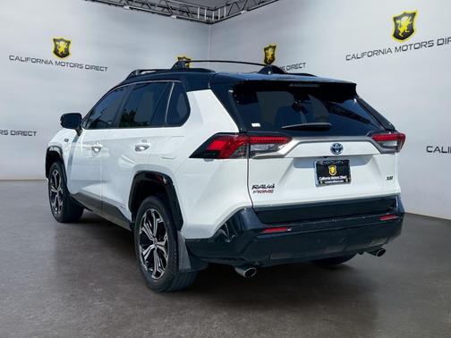 Wind Chill Pearl w/Midnight Black Metallic Roof 2023 Toyota RAV4 Prime XSE