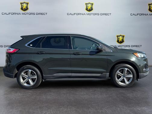 Forged Green Metallic 2022 Ford Edge SEL