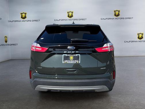 Forged Green Metallic 2022 Ford Edge SEL
