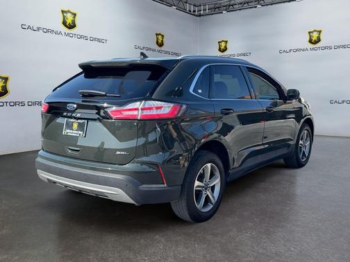 Forged Green Metallic 2022 Ford Edge SEL