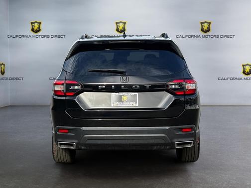2023 Honda Pilot AWD Sport