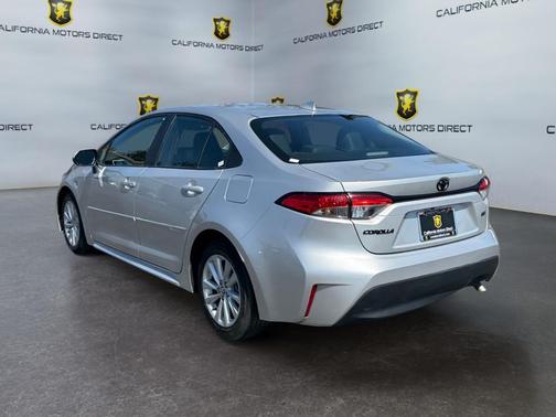 Classic Silver Metallic 2025 Toyota Corolla LE