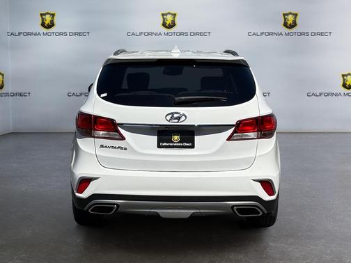 2017 Hyundai SANTA FE SE