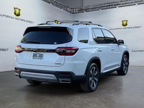 2024 Honda Pilot Touring 8-Passenger