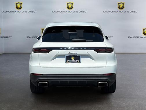 2019 Porsche Cayenne Base (Tiptronic)