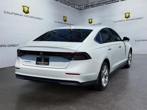 Platinum White Pearl 2024 Honda Accord LX 1.5T