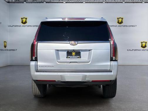 2016 Cadillac Escalade Luxury