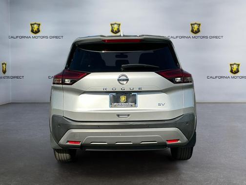 Brilliant Silver Metallic 2021 Nissan Rogue SV