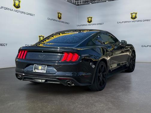2019 Ford Mustang EcoBoost