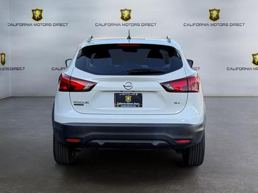 2018 Nissan Rogue Sport SV