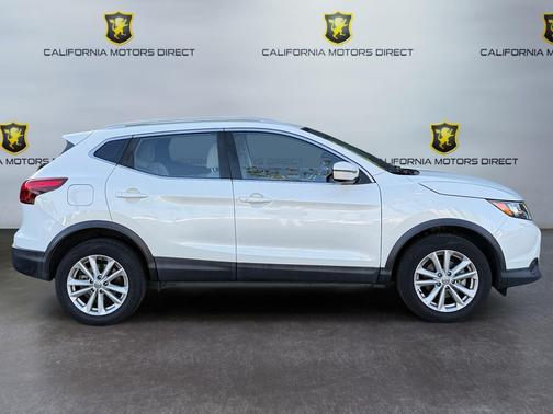 2018 Nissan Rogue Sport SV