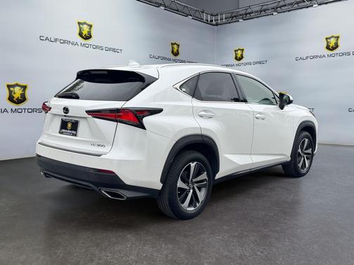 Eminent White Pearl 2018 Lexus NX 300 Base