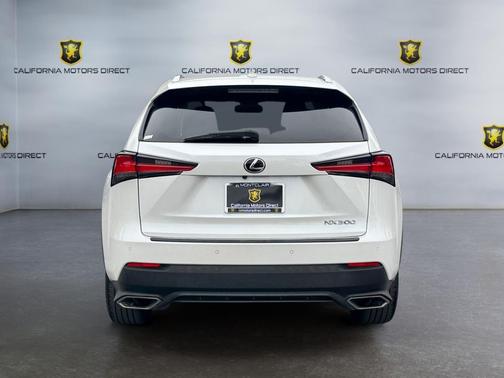 Eminent White Pearl 2018 Lexus NX 300 Base