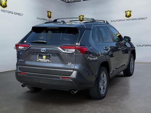 2022 Toyota RAV4 Hybrid LE
