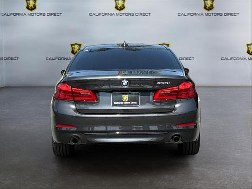2018 BMW 530 530i