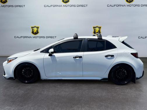 Ice Cap 2023 Toyota Corolla SE