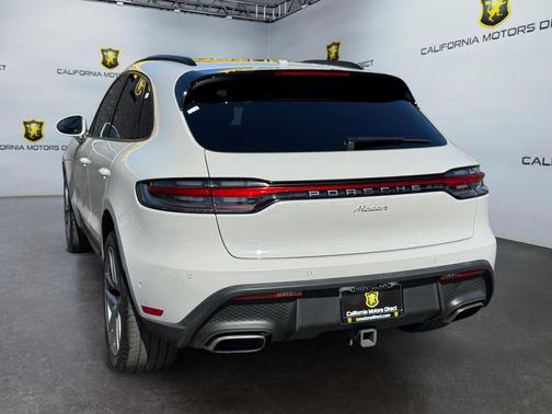 Tan 2023 Porsche Macan Macan
