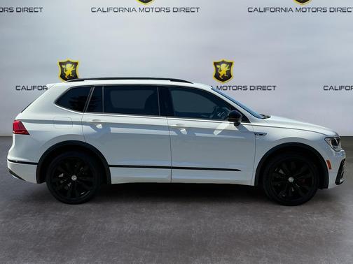 Pure White 2021 Volkswagen Tiguan 2.0T SE