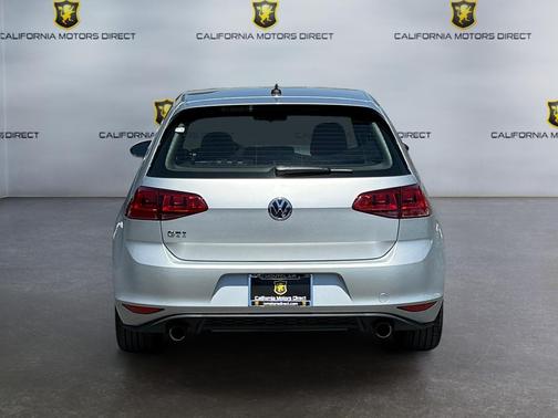 Reflex Silver Metallic 2015 Volkswagen Golf GTI 2.0T SE 2-Door
