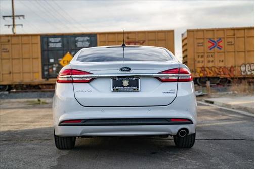 2017 Ford Fusion Hybrid SE