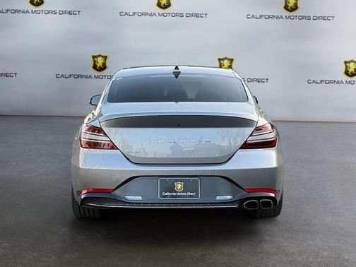 2023 Genesis G70 2.0T RWD