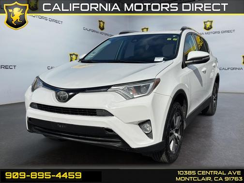 Super White 2017 Toyota RAV4 XLE