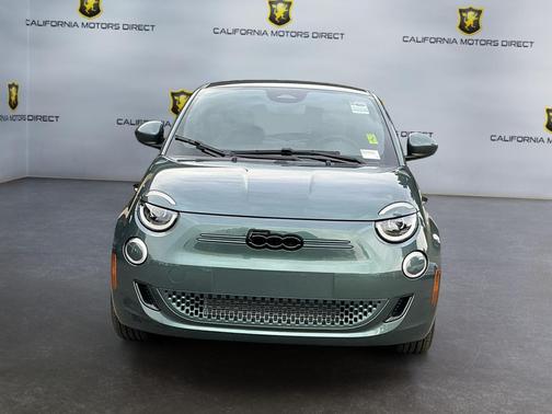 2025 FIAT 500e Giorgio Armani FWD