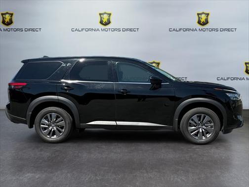2024 Nissan Pathfinder S FWD