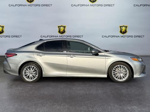 Celestial Silver Metallic 2020 Toyota Camry XLE