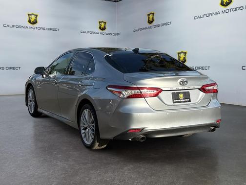 Celestial Silver Metallic 2020 Toyota Camry XLE
