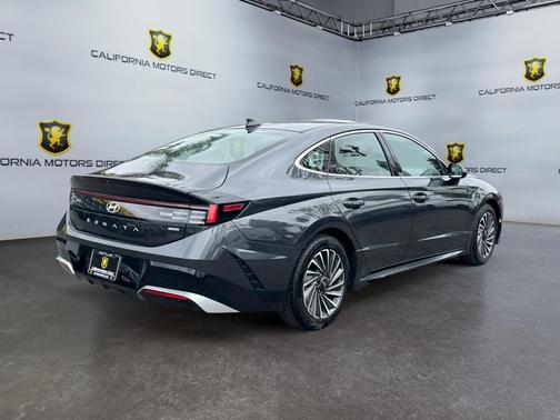 Portofino Gray 2025 Hyundai SONATA Hybrid SE