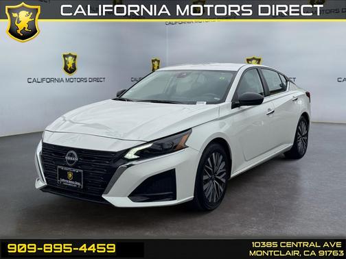 Glacier White 2025 Nissan Altima SV FWD