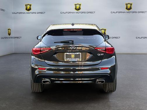 2019 INFINITI QX30 PURE