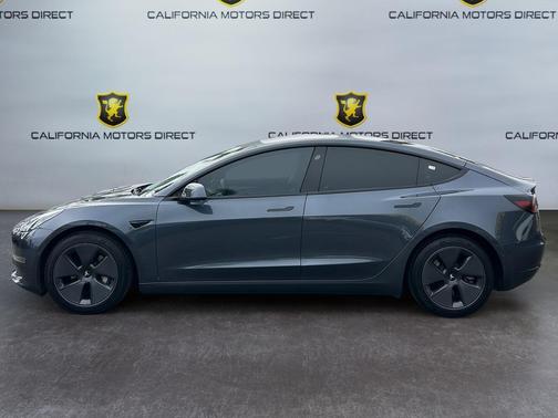 Gray 2022 Tesla Model 3 Long Range