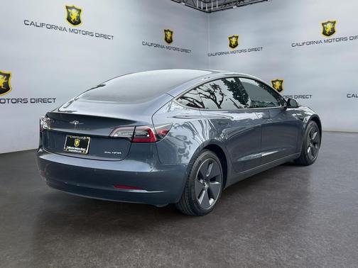 Gray 2022 Tesla Model 3 Long Range