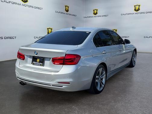 Glacier Silver Metallic 2017 BMW 330 330i