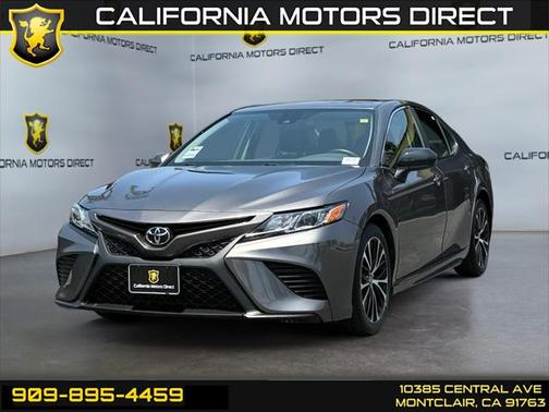 2020 Toyota Camry SE