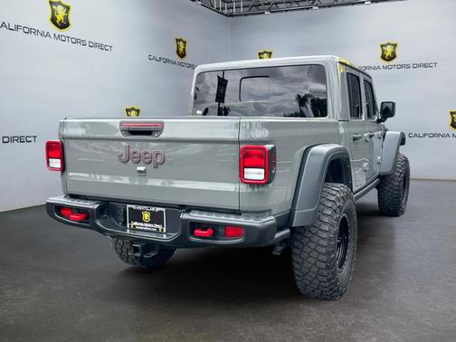 Sting-Gray Clearcoat 2022 Jeep Gladiator Rubicon