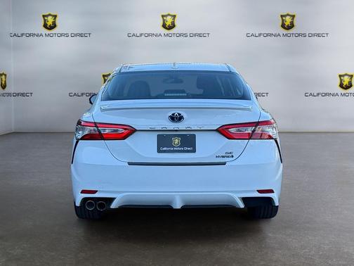 2020 Toyota Camry SE